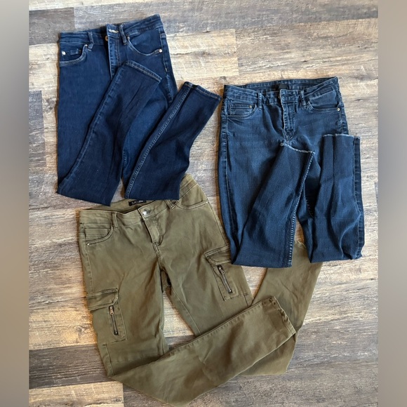 H&M Blue Jeans and Suko Olive Pants Trio - Picture 1 of 1